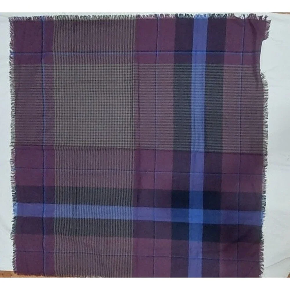 Beautiful Vintage Avon Thin Acrylic Purple Square Scarf 1989 West Germany 44x44